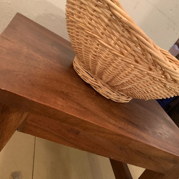 Pottery barn inspired Vintage Wicker Basket 🧺 - Picture 5 of 8